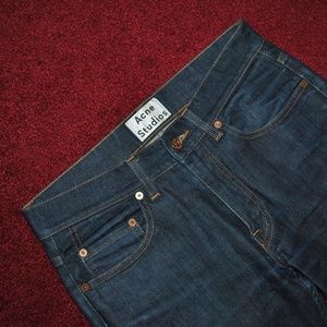 Acne Studios Comfort Raw